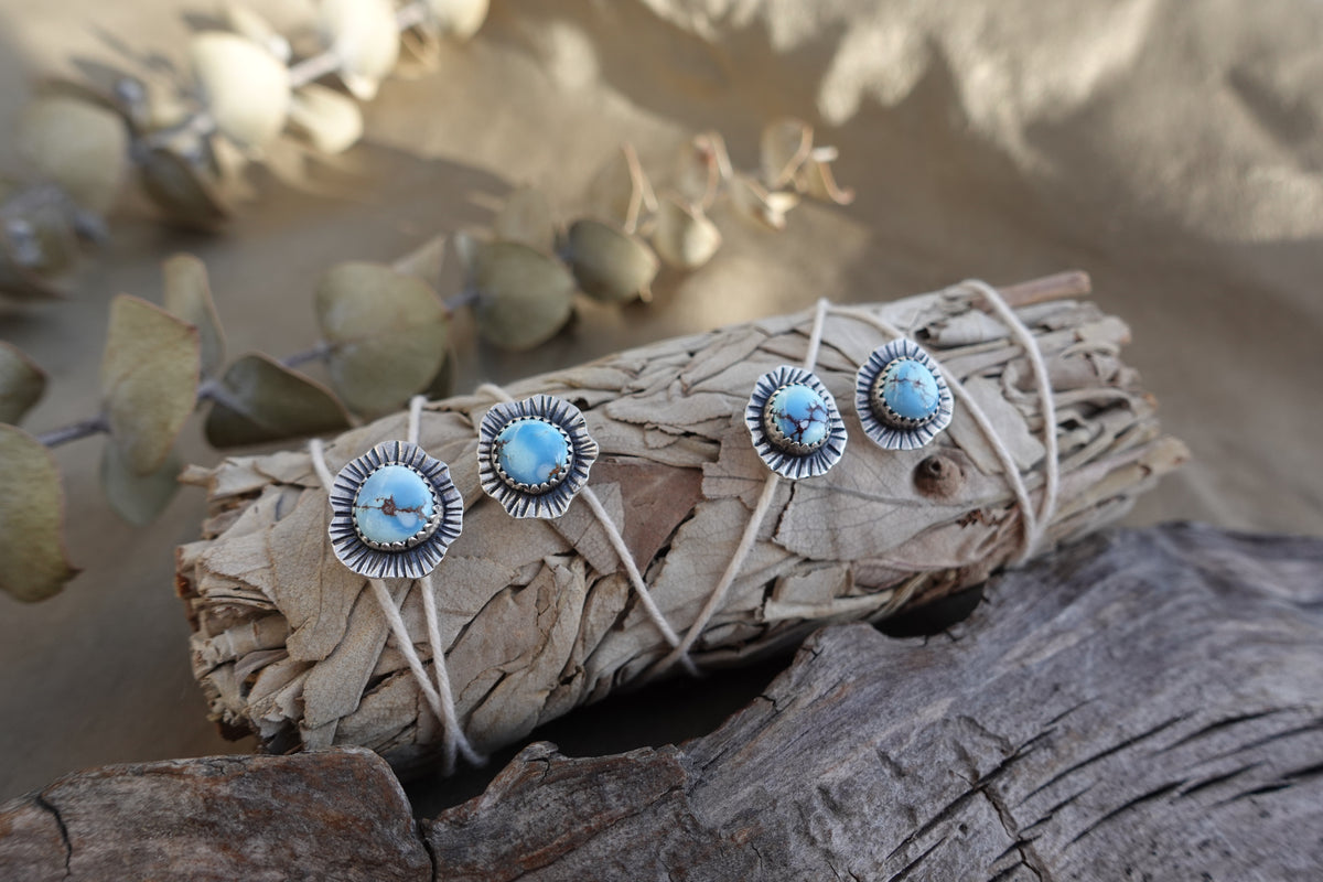 Gold Hills Stud Earrings