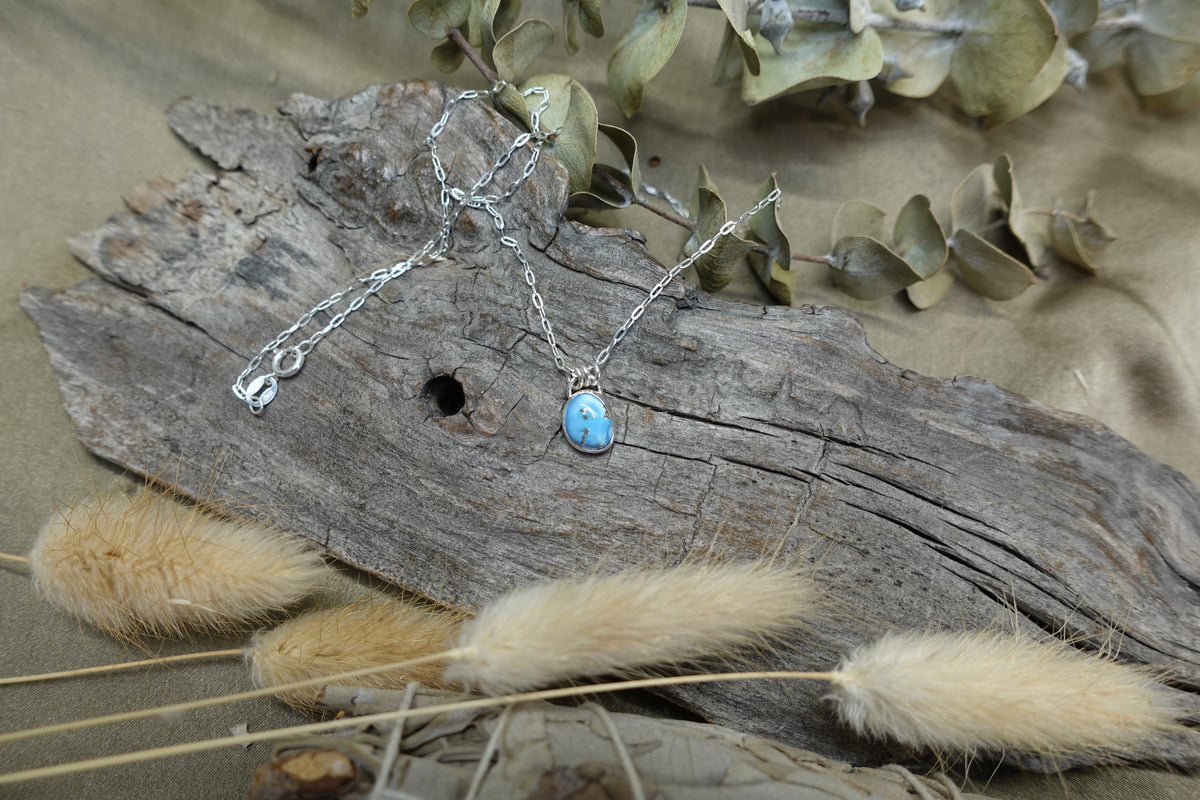 Dainty Turquoise Necklace