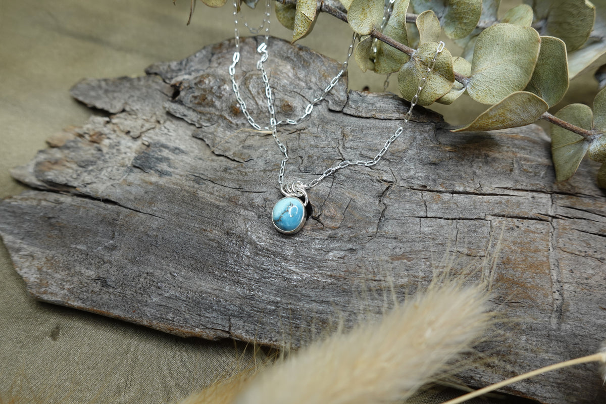Dainty Turquoise Necklace
