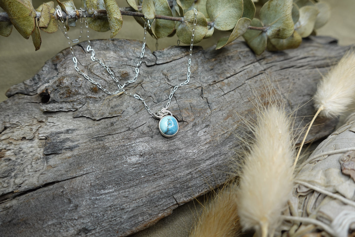 Dainty Turquoise Necklace