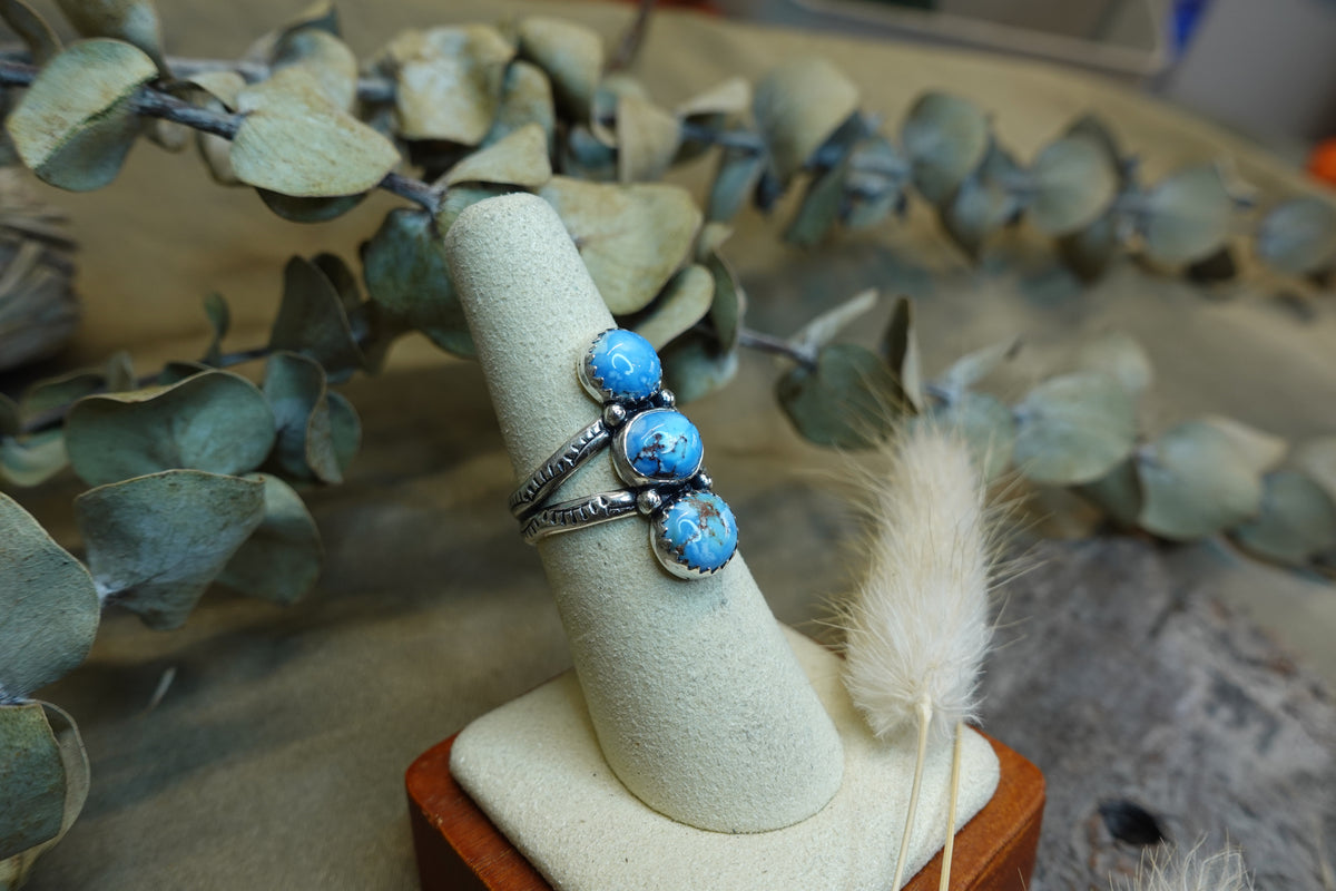 Gold Hills Triple Ring